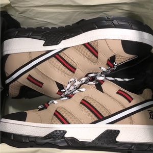 Burberry Union Mens Sneaker Size 9.5